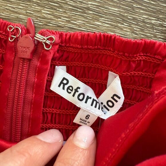 REFORMATION Lanelle Silk Dress In Cherry Sz 6 - Picture 5 of 5